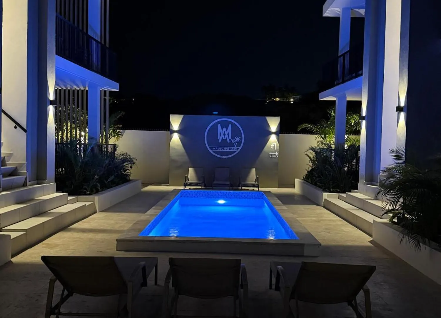 Mambo Apartments 빌렘스타트