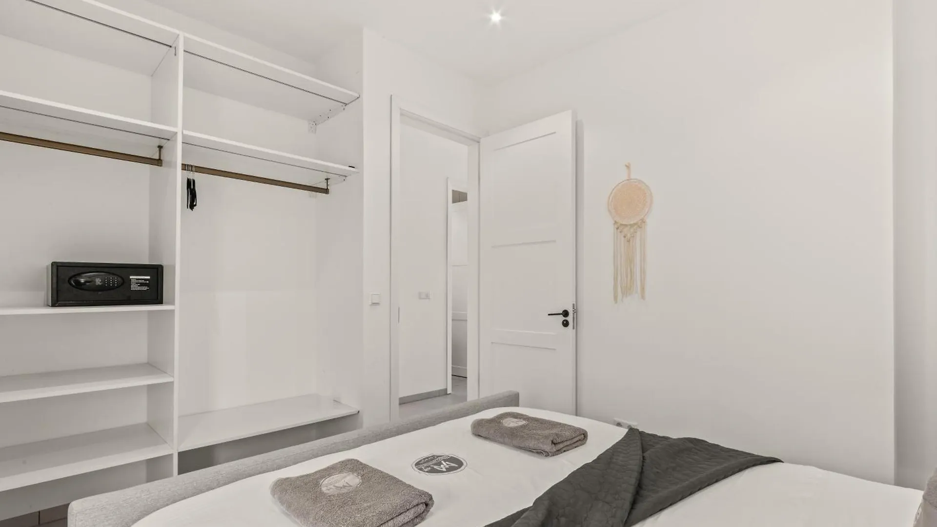 Mambo Apartments 빌렘스타트