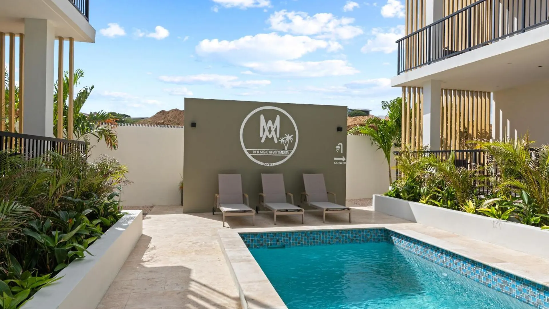 Mambo Apartments 빌렘스타트